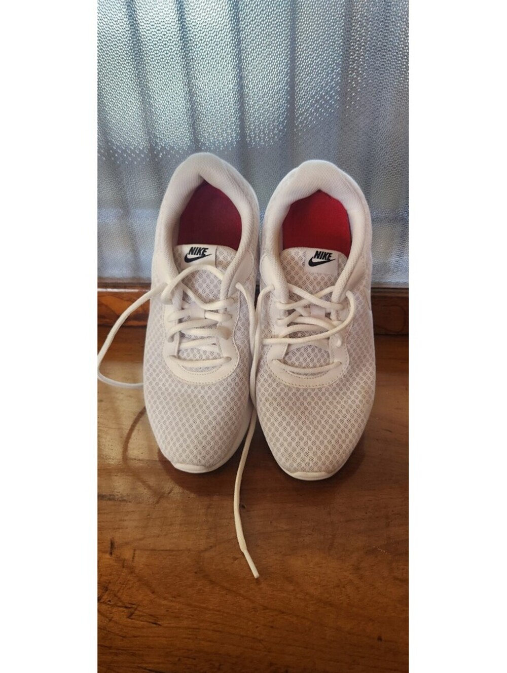 Nike White Mesh Running Shoes Size US 8 with Lightweight Cushioned Sole
